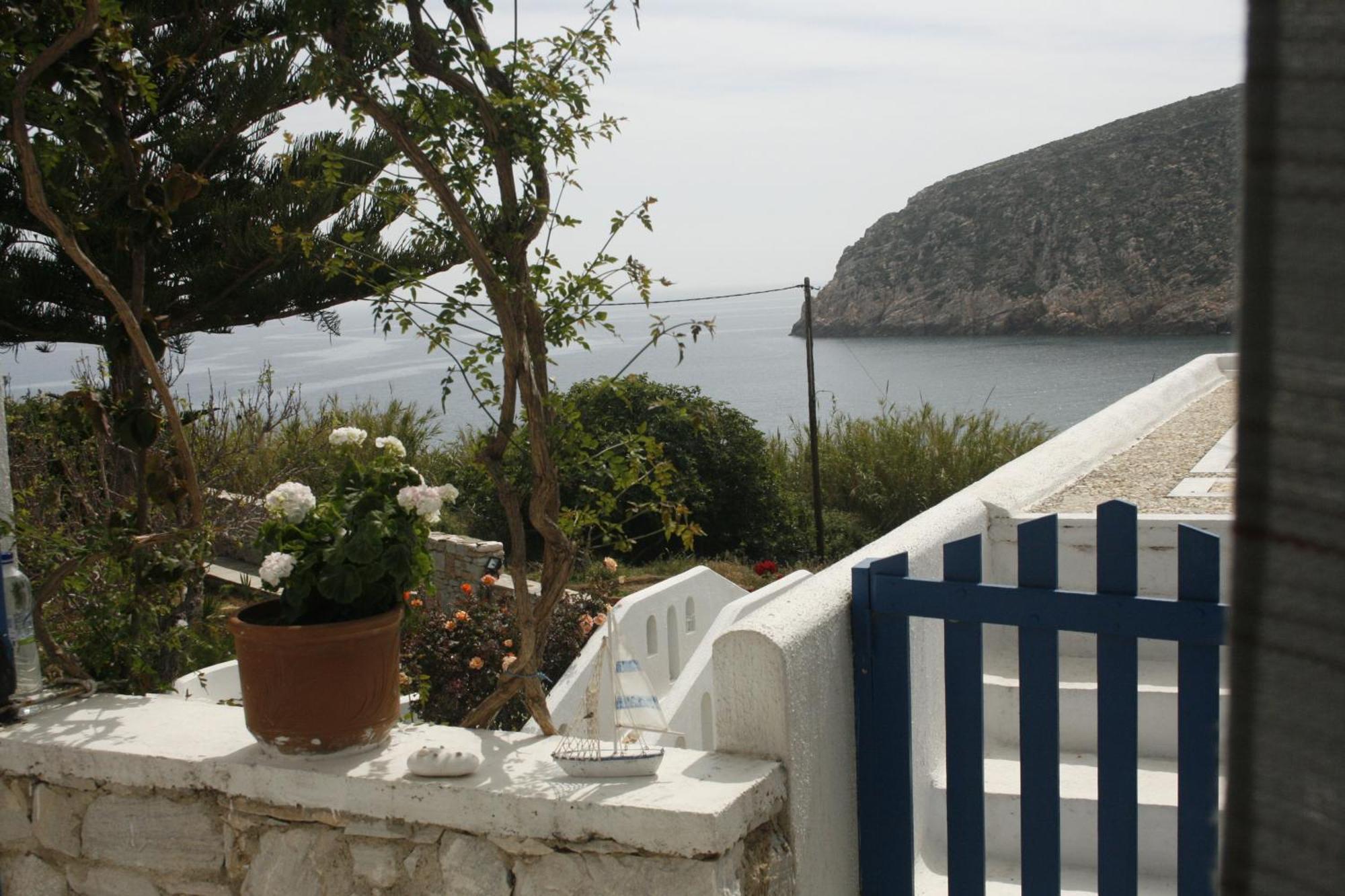 Flora'S Apartments Apollon  Exterior photo